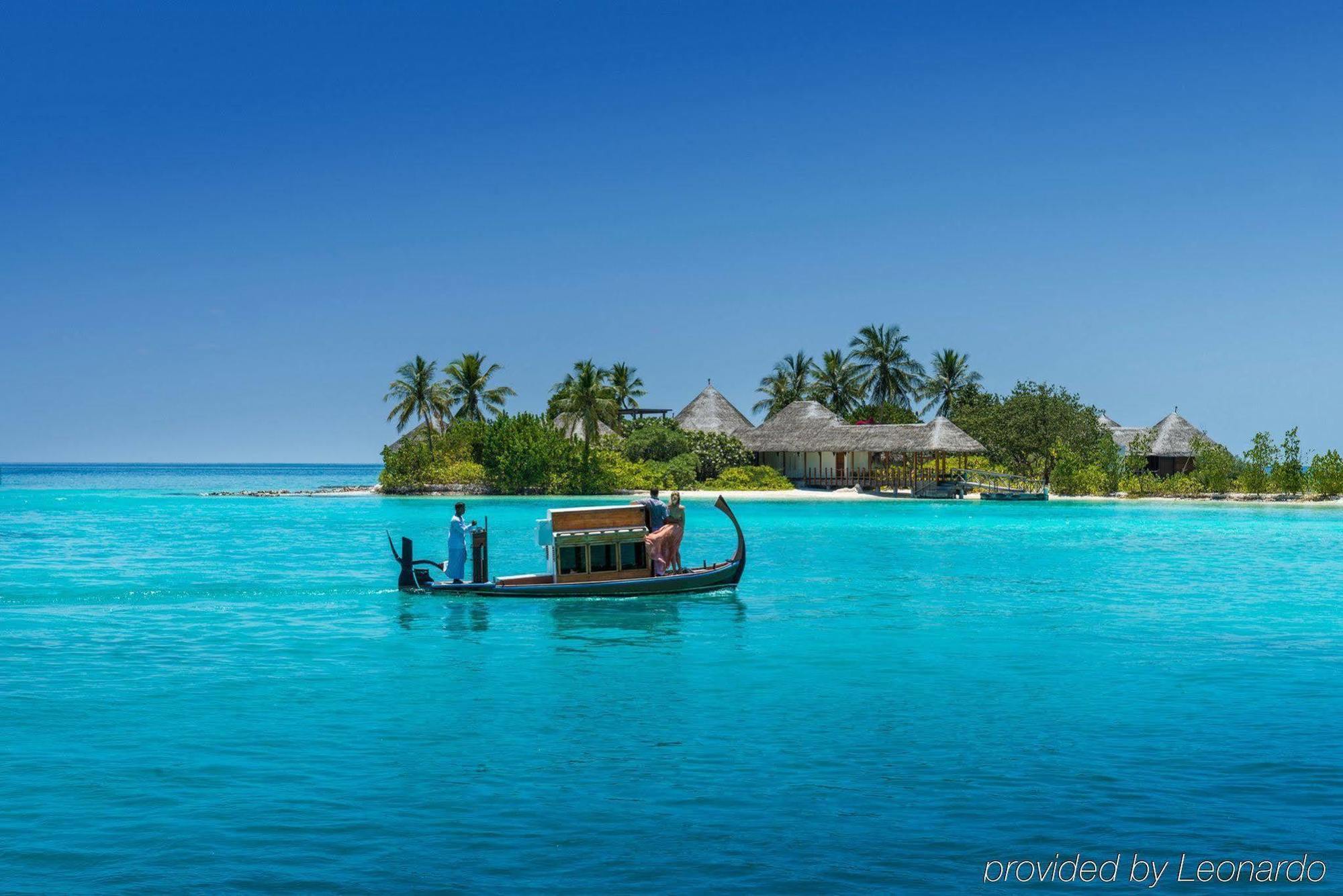 Four Seasons Resort Maldives At Kuda Huraa Atolón de Malé Norte Exterior foto